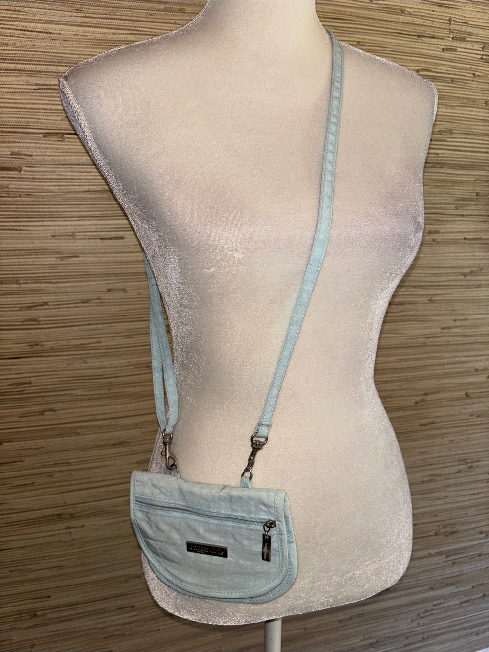 Baggallini Light Blue Crossbody Bag - Women's Shoulder Purse EUC!